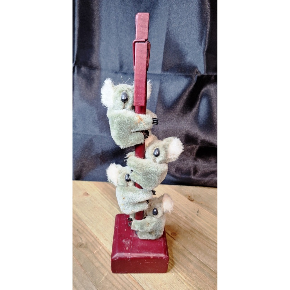 Vintage Koala Bear Souvenir Photo Clip Stand Red Wood Base 4 Fuzzy Koalas